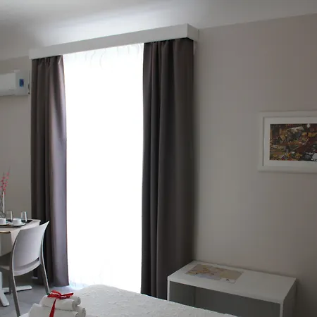 Pensión Triscele Glamour