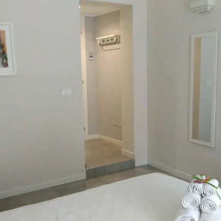 Triscele Glamour Pensión 4*