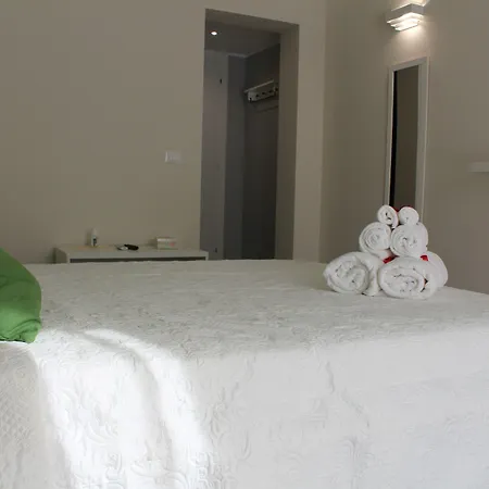 Triscele Glamour Pensión